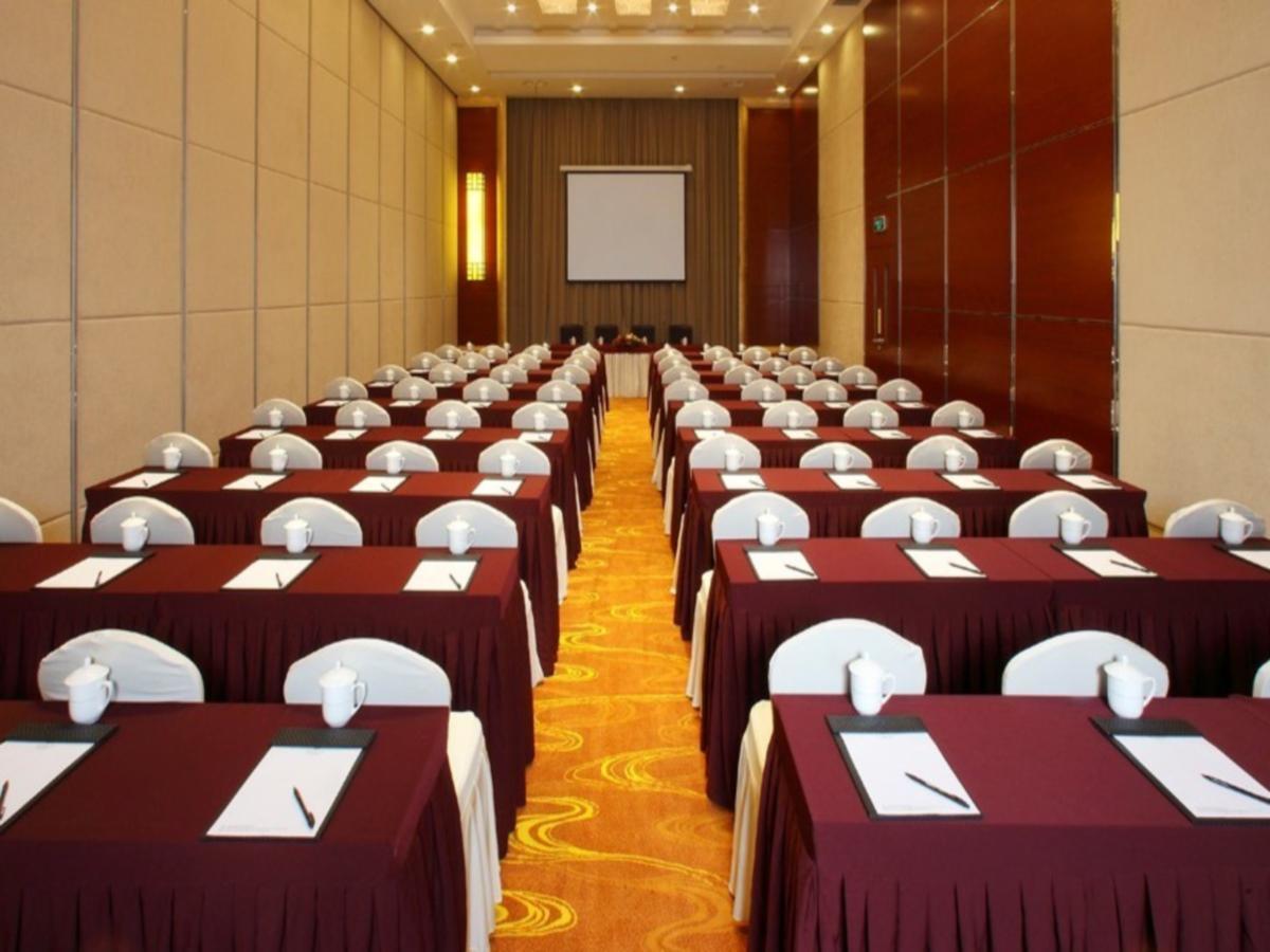 Days Inn Frontier Wuxi Уси Екстериор снимка