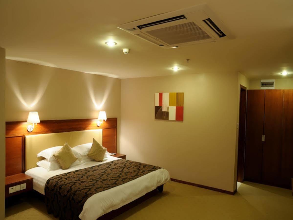 Days Inn Frontier Wuxi Уси Екстериор снимка